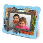 מסגרת מאוירת מקרטון לתמונה סטנדרטית, עם תמונה של ילדים